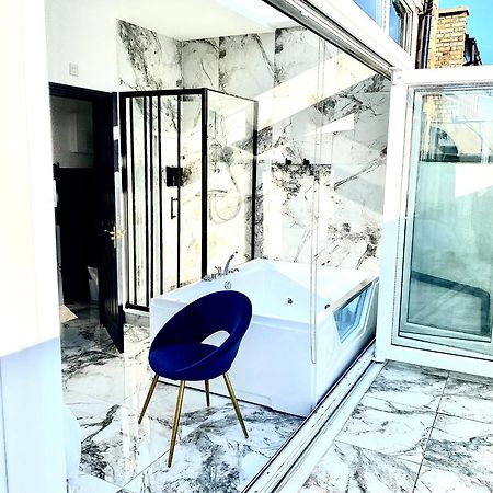 Duke And Duchess Apartments And Rooms - Private In Room Hot Tub Suites London Luaran gambar