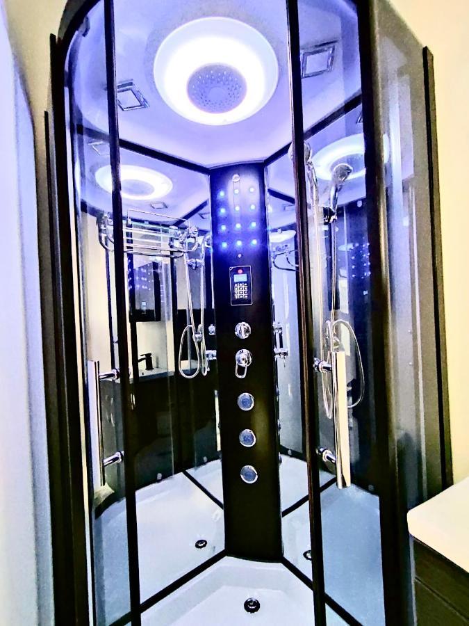 Duke And Duchess Apartments And Rooms - Private In Room Hot Tub Suites London Luaran gambar