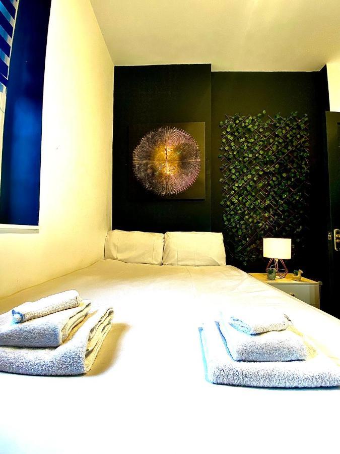 Duke And Duchess Apartments And Rooms - Private In Room Hot Tub Suites London Luaran gambar