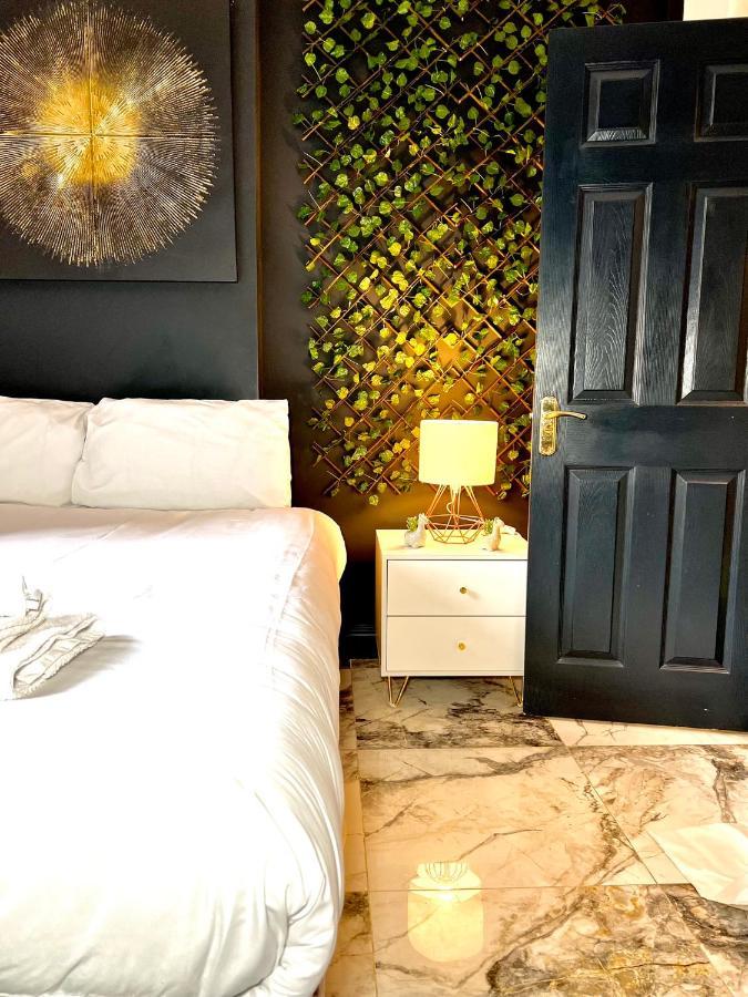 Duke And Duchess Apartments And Rooms - Private In Room Hot Tub Suites London Luaran gambar