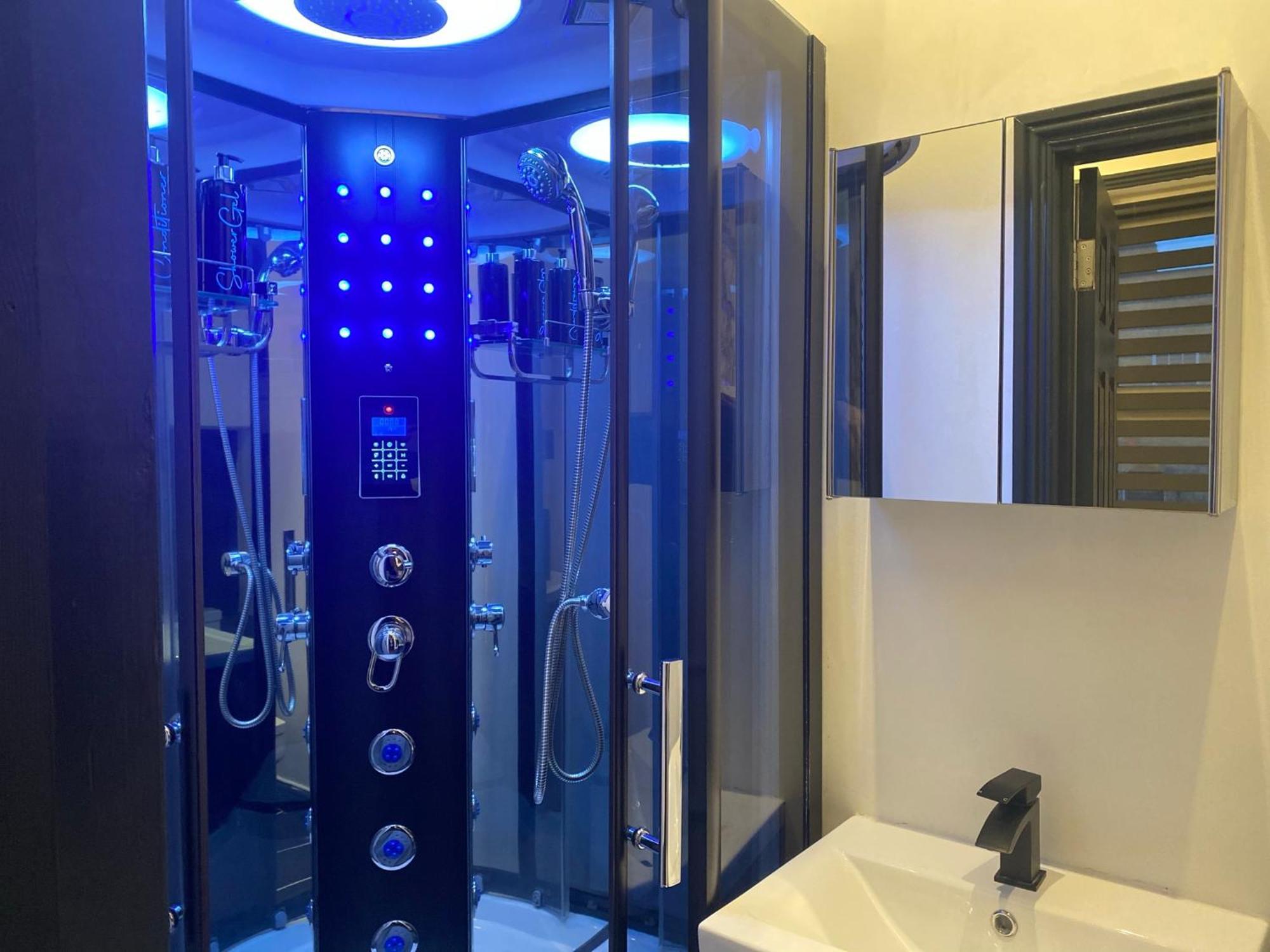 Duke And Duchess Apartments And Rooms - Private In Room Hot Tub Suites London Luaran gambar